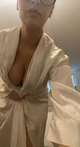 I'm taking a shower do you join :P : video clip