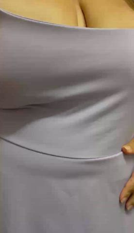 Big titties freed from my tight dress : video clip