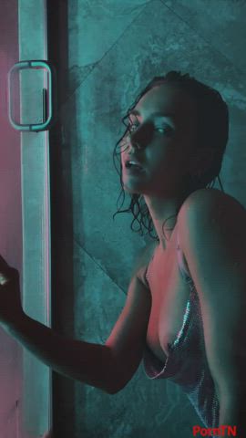 Goddess in the shower : video clip