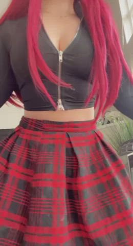 There's something about a girl in a schoolgirl skirt that makes her prime fuckdoll material : video clip
