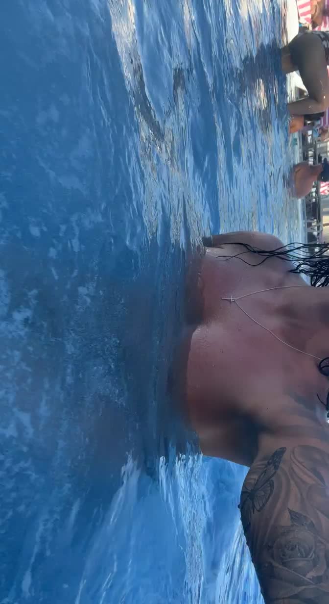 Just popping out of the pool like ... surprise let's play : video clip