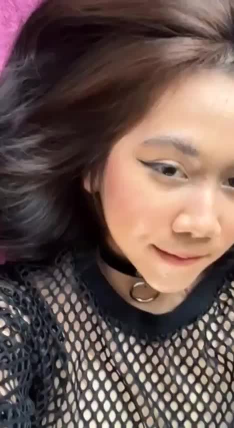 Would you fuck this dumb asian girl raw? : video clip