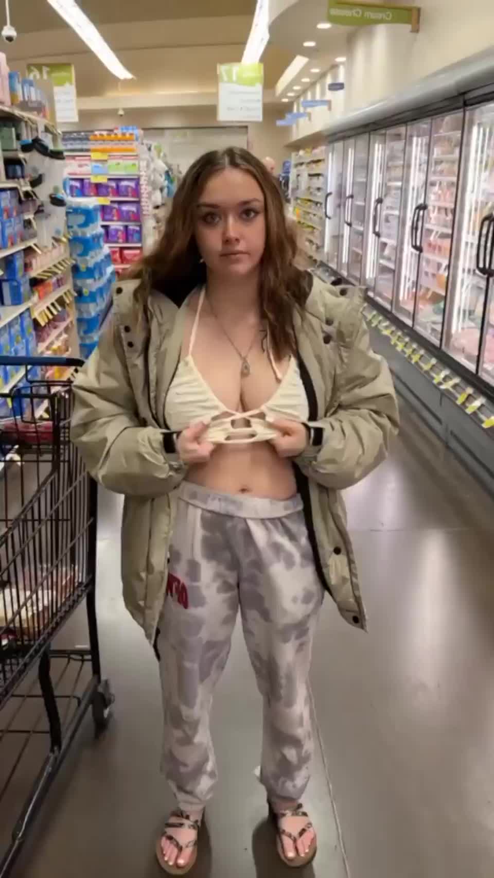 Would you fuck my tits in public? : video clip