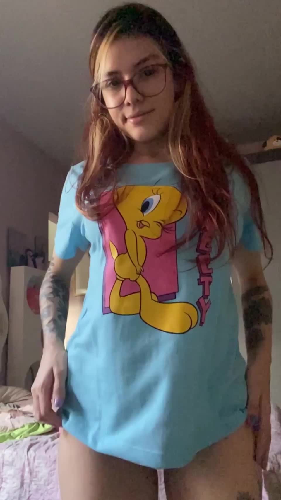 Can you take my clothes off? I have a surprise to show you : video clip