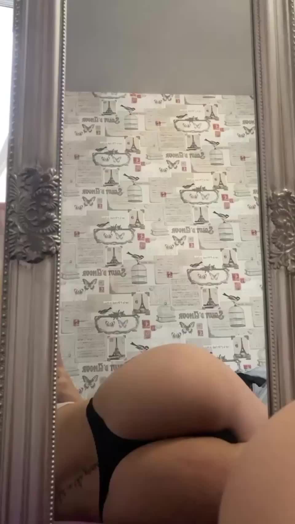 You can finish your day inside this booty : video clip