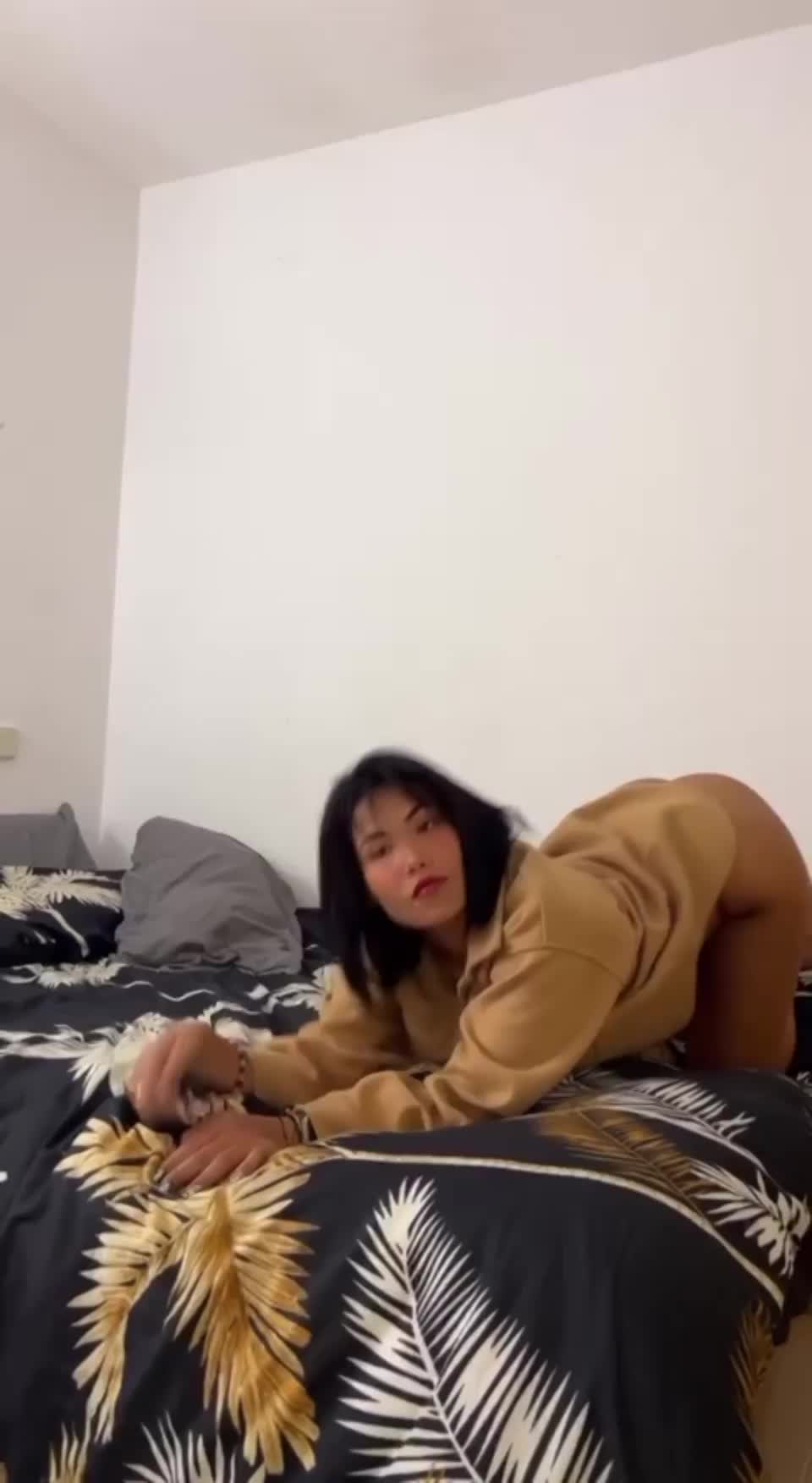 Cum to mommy my boy : video clip