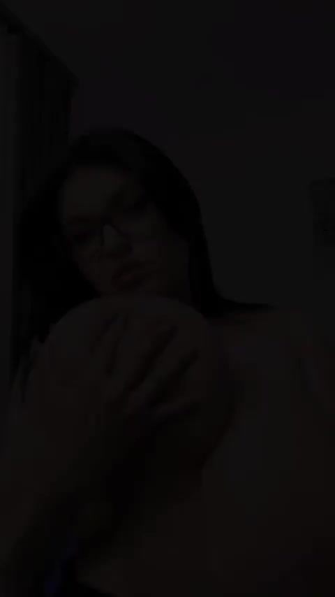 Lick, Suck, Squeeze, Repeat : video clip