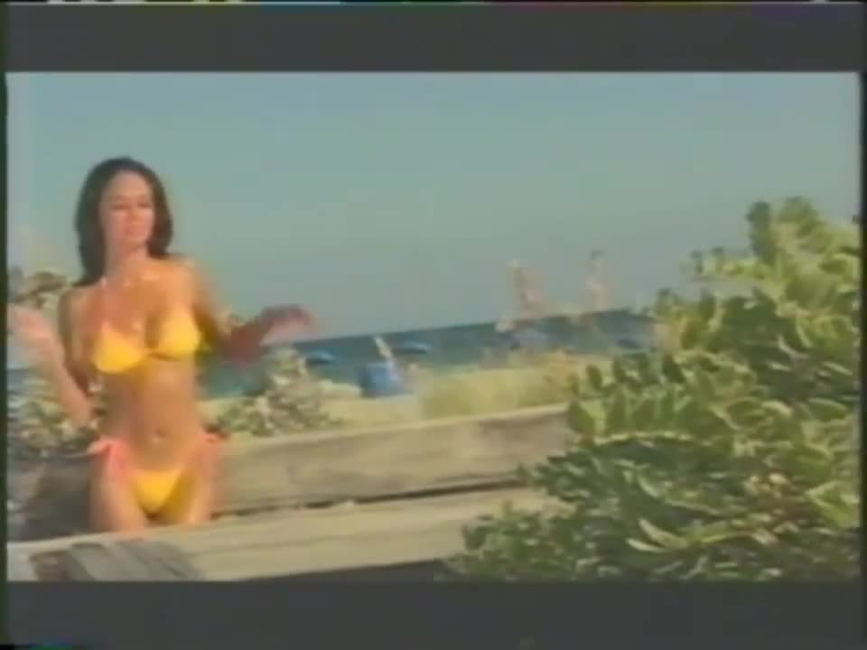 Cristian Molina pt 2 - Caliente (2003) : video clip