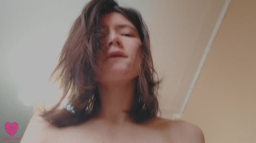 Morning sex as the best way to wake up 😏 : video clip