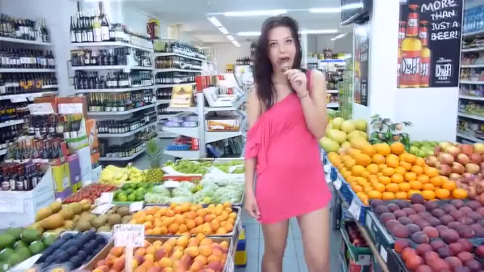 Fruit Section : video clip