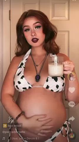 can I a pregnant mommy give you a boner : video clip