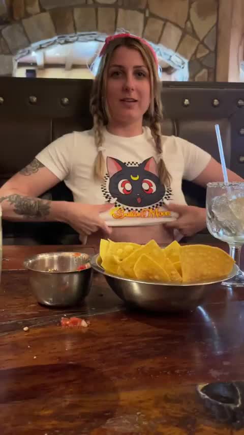 I can't ever seem to finish a meal without taking my tits out [gif] : video clip