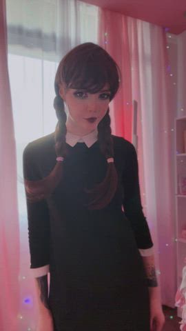 Wednesday Addams (FluffyEllie) [Wednesday] : video clip