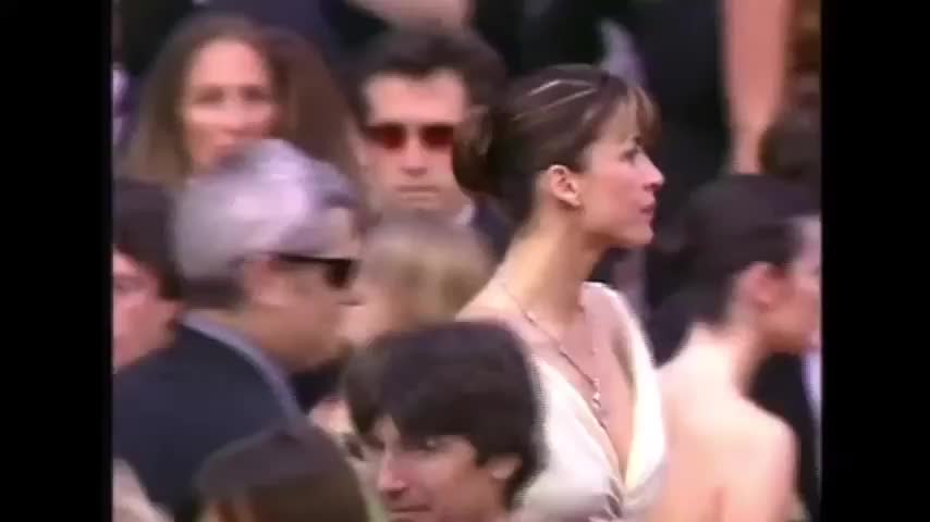 Sophie Marceau - french actress live nip slip : video clip