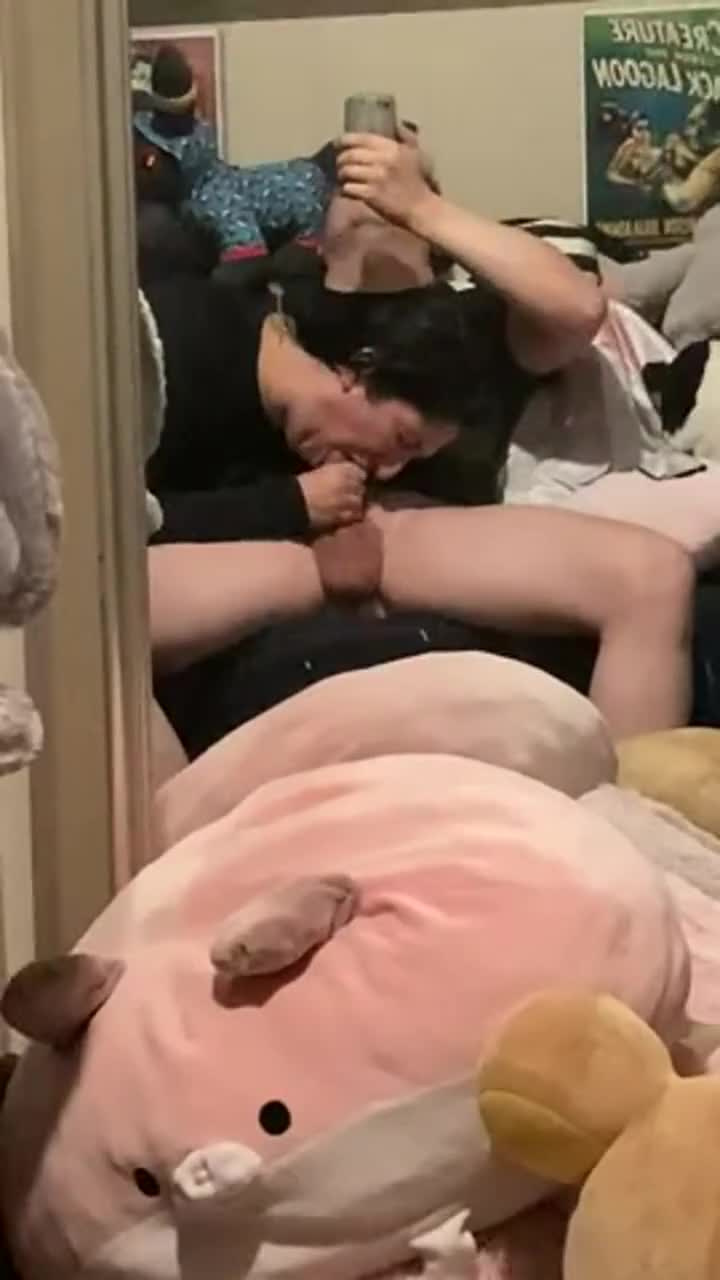 I like making her stuffies watch : video clip