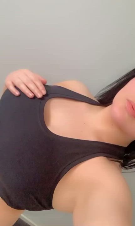 Dropping my big tits, want to play with them? 🙈 : video clip
