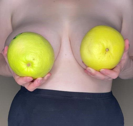 Play with my melons : video clip