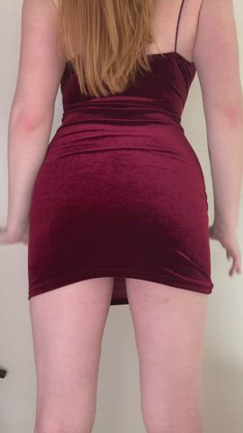 My little booty needs spanks! : video clip