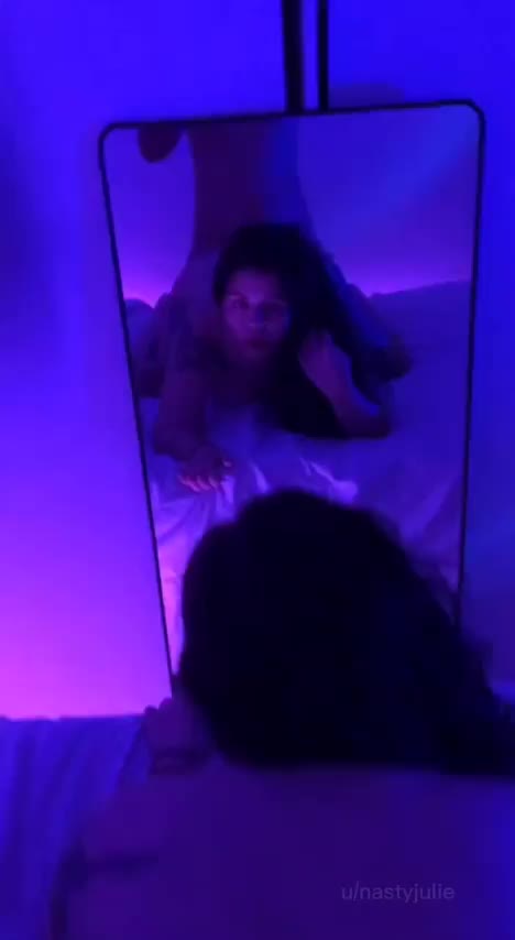 He knows EXACTLY how I like it : video clip