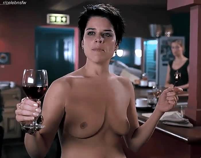 Neve Campbell [gifv] : video clip