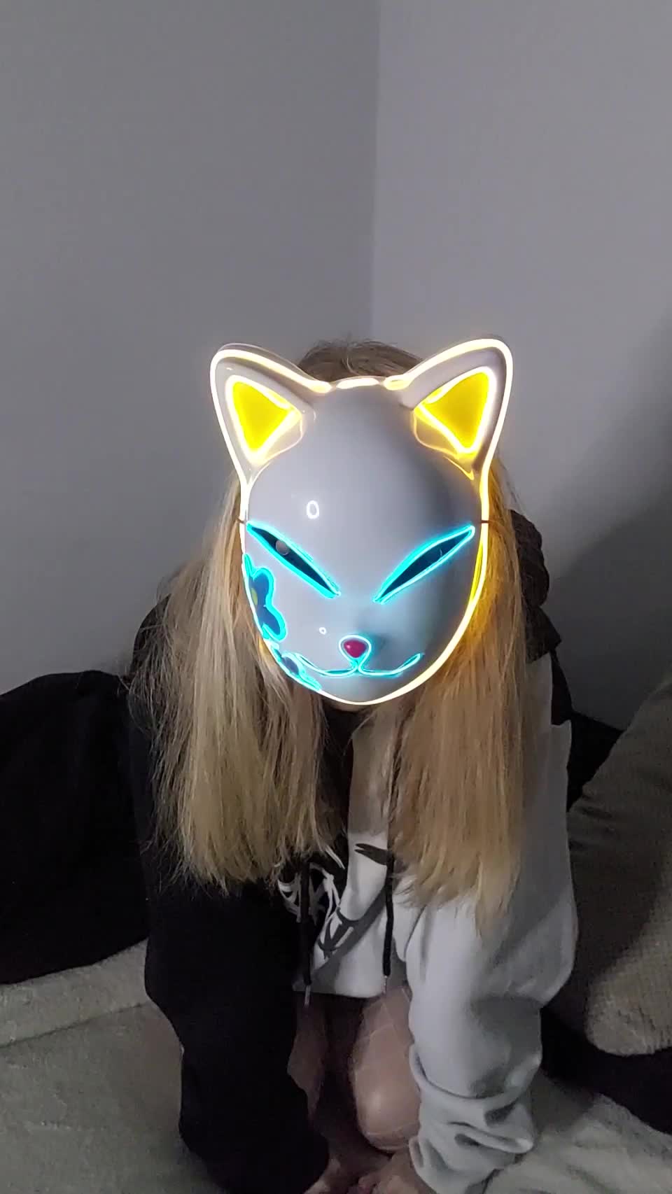 Let me be your kitty fuckdoll : video clip