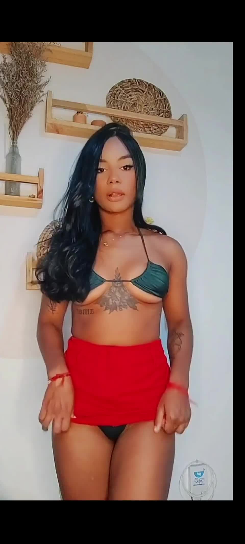 Love how this skirt shows off my legs, I had to show you daddy : video clip