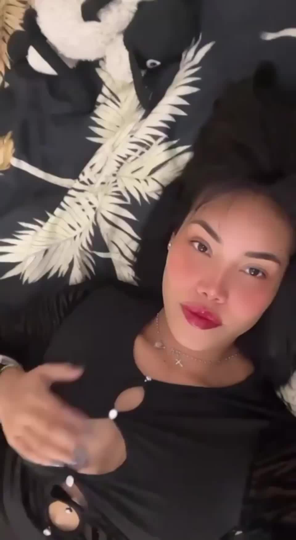 I'm beyond ready to find an older man who would pound me daily : video clip