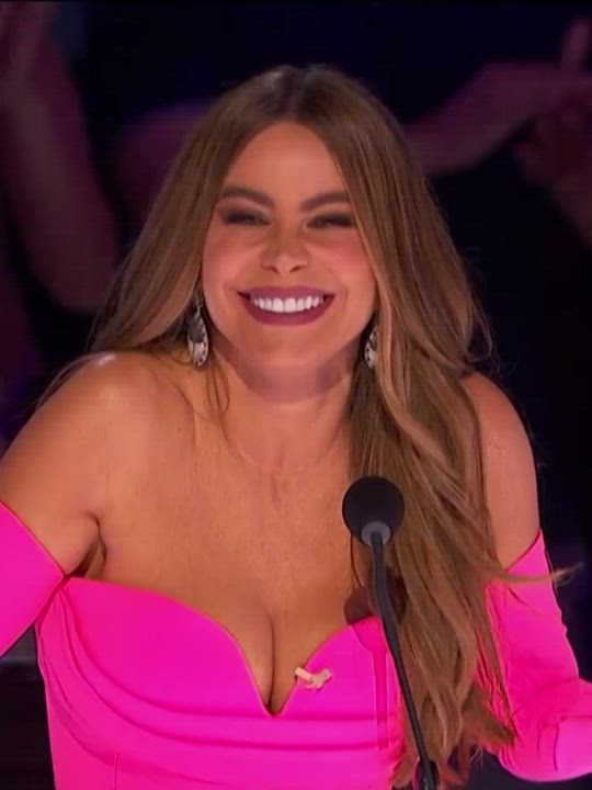 Sofía Vergara on America's Got Talent : video clip