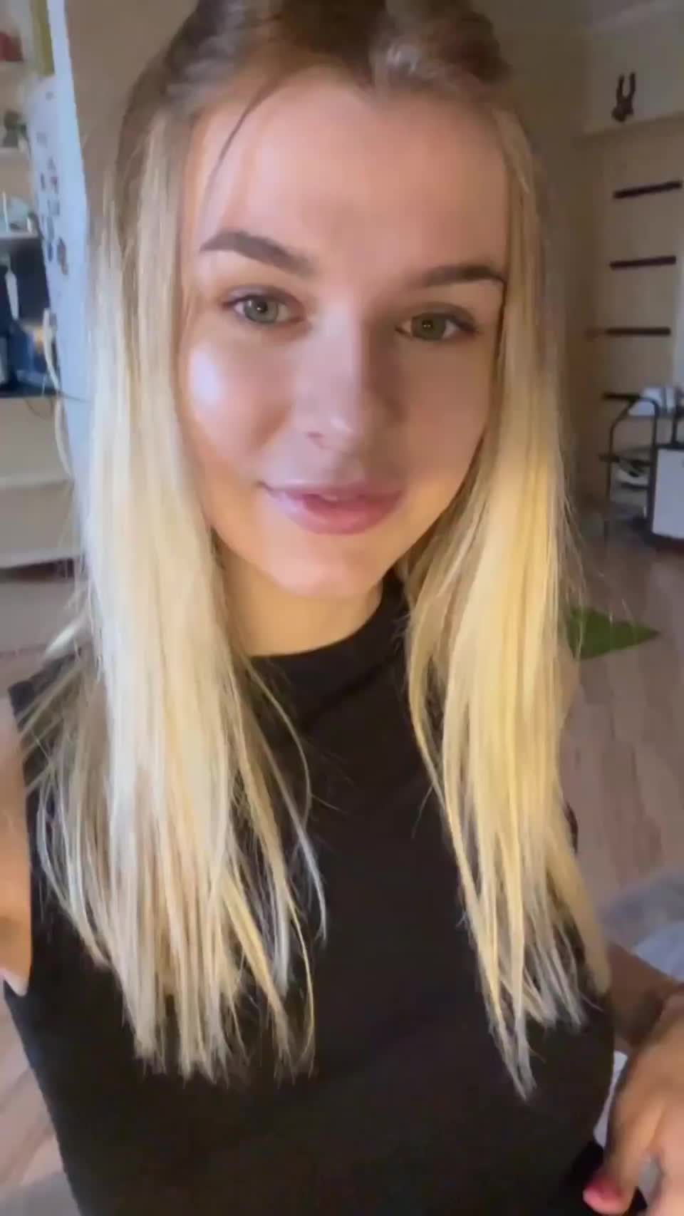 Let me know you wanna have such goonbuddy : video clip