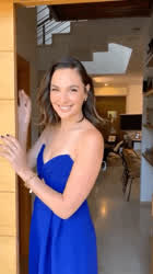 Gal Gadot after telling her husband that she’d see you to the door… : video clip