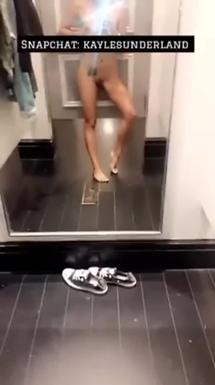 U never know what going on in the dressing room mext to you 😘 : video clip