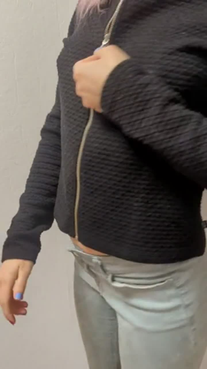 Grab My Ass And Suck My Nipples! : video clip