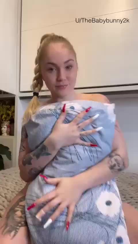 I’m so tired today.. : video clip