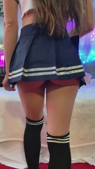 Petite schoolgirl is on the menu, who’s hungry? : video clip