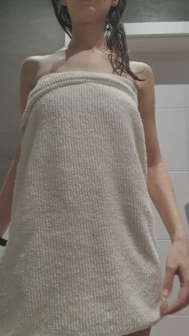 Wanna see what's under my towel? : video clip