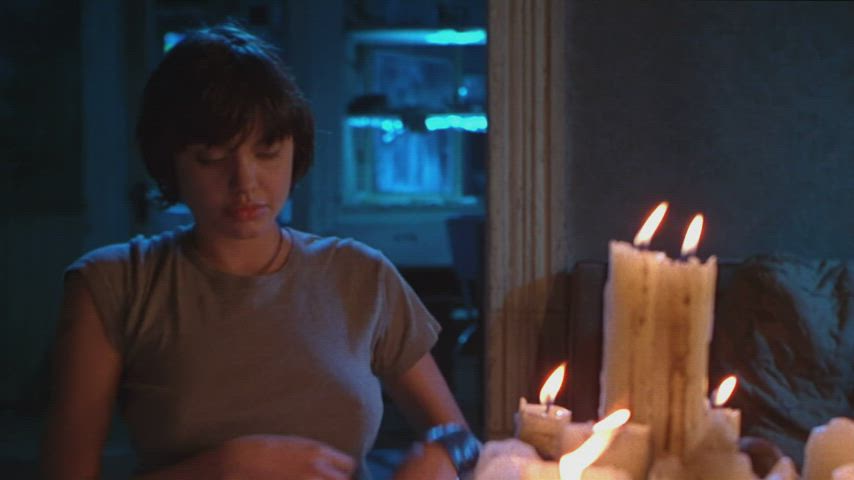 Angelina Jolie (Foxfire - 1996) : video clip