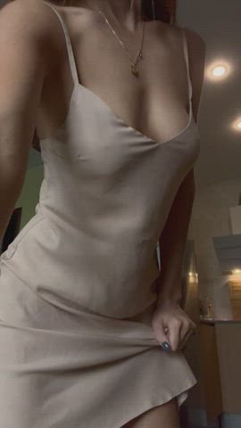 Dress flashing delicious cute 💖 : video clip