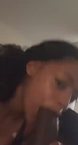 Her throat going crazy : video clip