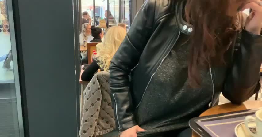 Coffee date with me [gif] : video clip