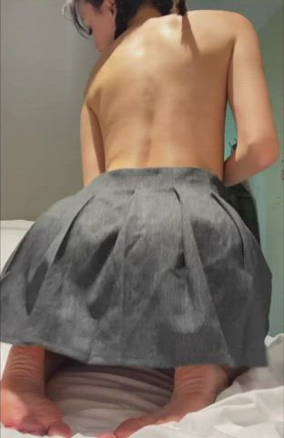 Lick it and stick it (18yo) : video clip