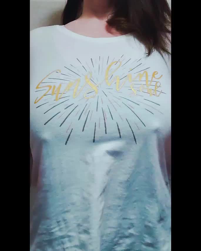 Enough of work for today, enough of bras 😃 Could your cock come... 🤤😏 : video clip