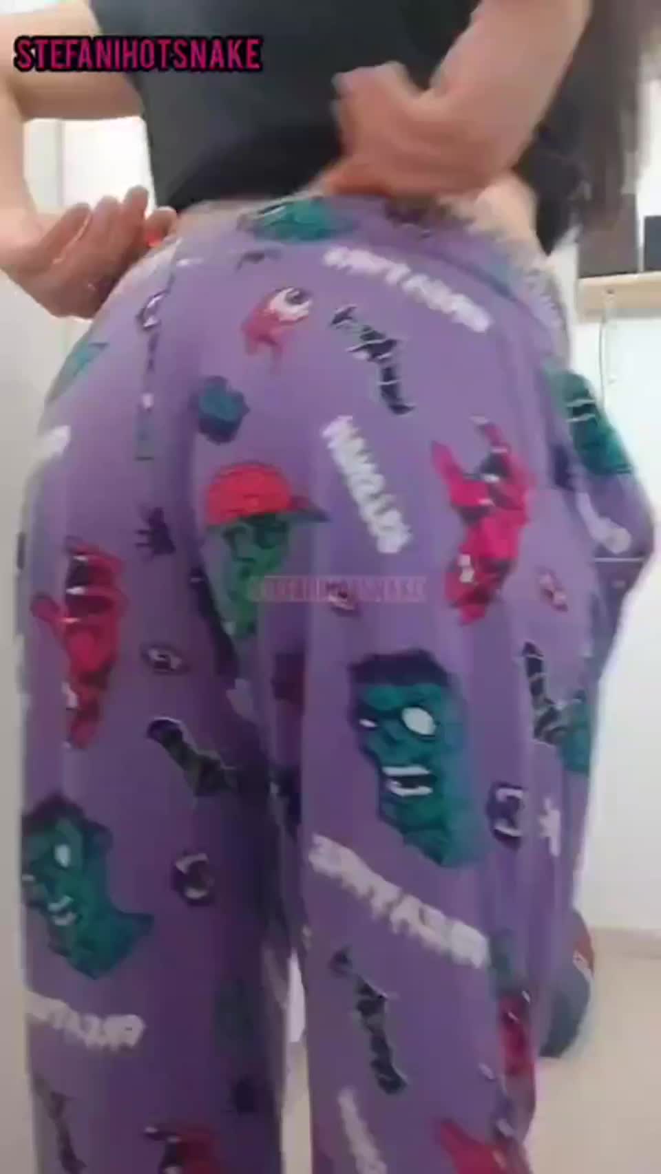 I love sending nudes to married men 👅Tattooed slut waiting for you : video clip