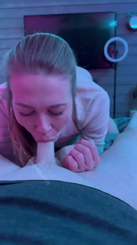 Just imagine how my tongue feels as I throat your cock : video clip