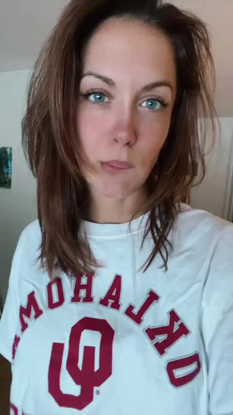 Hope I’m not too late for titty Tuesday : video clip