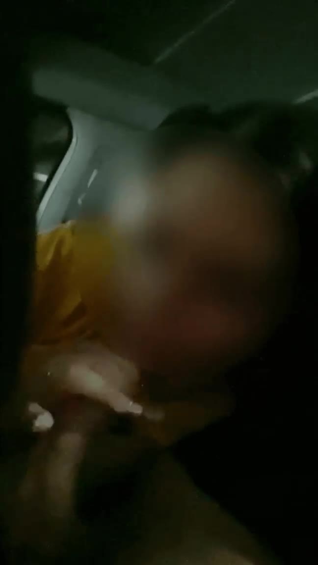 I love when we go back to the mall parking lot, and he pulls out his dick and tells me to suck it all over : video clip