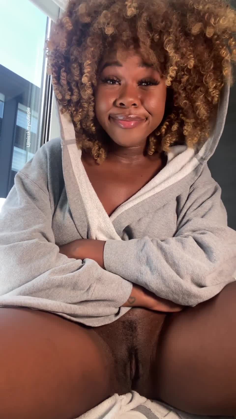 What do you mean you're done Goonning? Pull it back out and keep stroking! : video clip