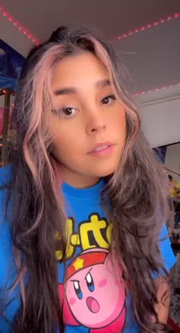 Did my curves made you stop and stare? : video clip