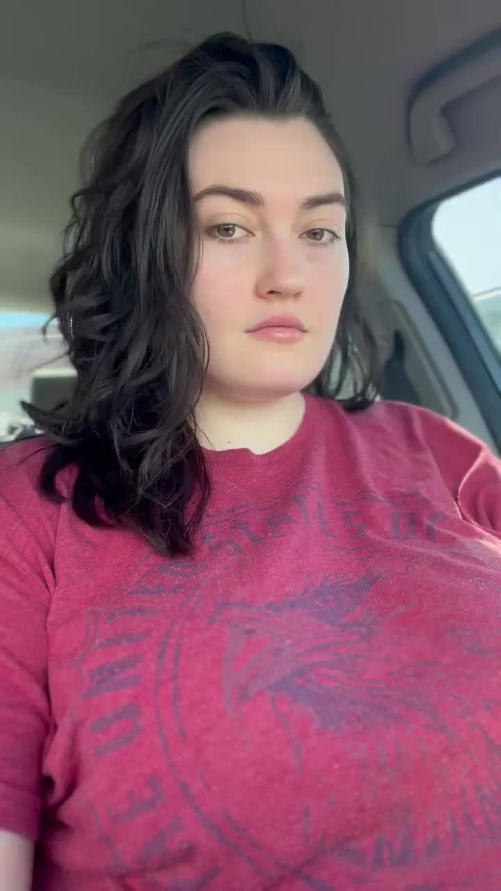 Happy Titty Tuesday! Here's me flashing my Huge boobs! : video clip
