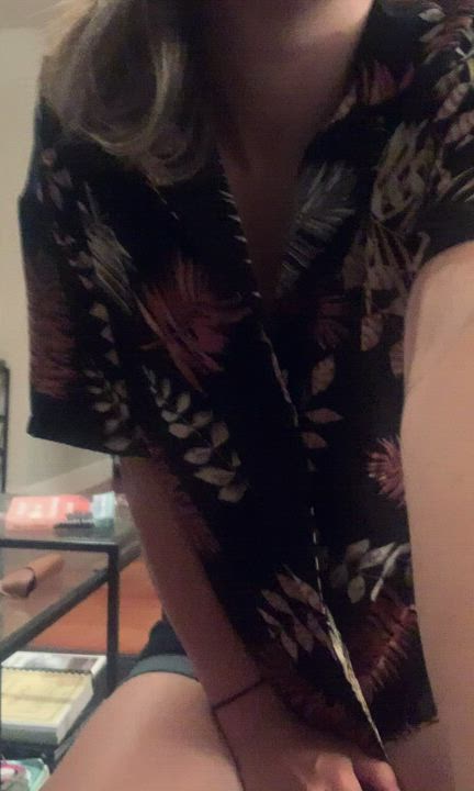 Shaking them out of my top! : video clip