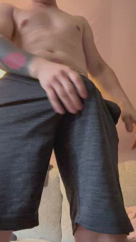 Would love to fill somebody’s lil girlfriend or wife up with my BWC 😈 : video clip